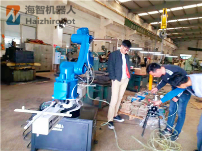 怎么樣選擇噴涂轉(zhuǎn)臺機(jī)器人配套才好！(圖2)