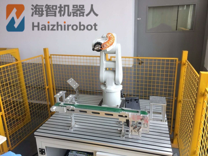 六軸機器人教學(xué)工作站